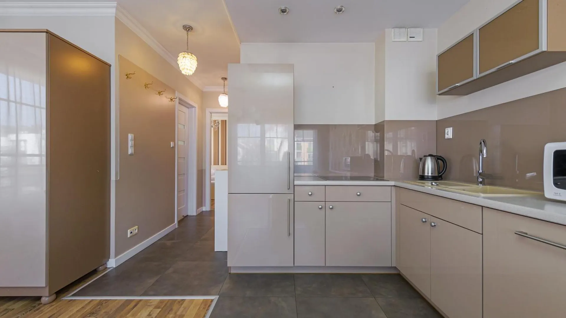 Apartamenty Sun&Snow Krolewskie Kamieniczki Sopot Apartment